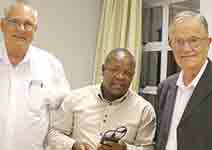 From l: Vic Havenga, Centlube; Thulani Mayiseko, Centlube; Garnett Cross, Garnett Cross Hydraulic Courses.